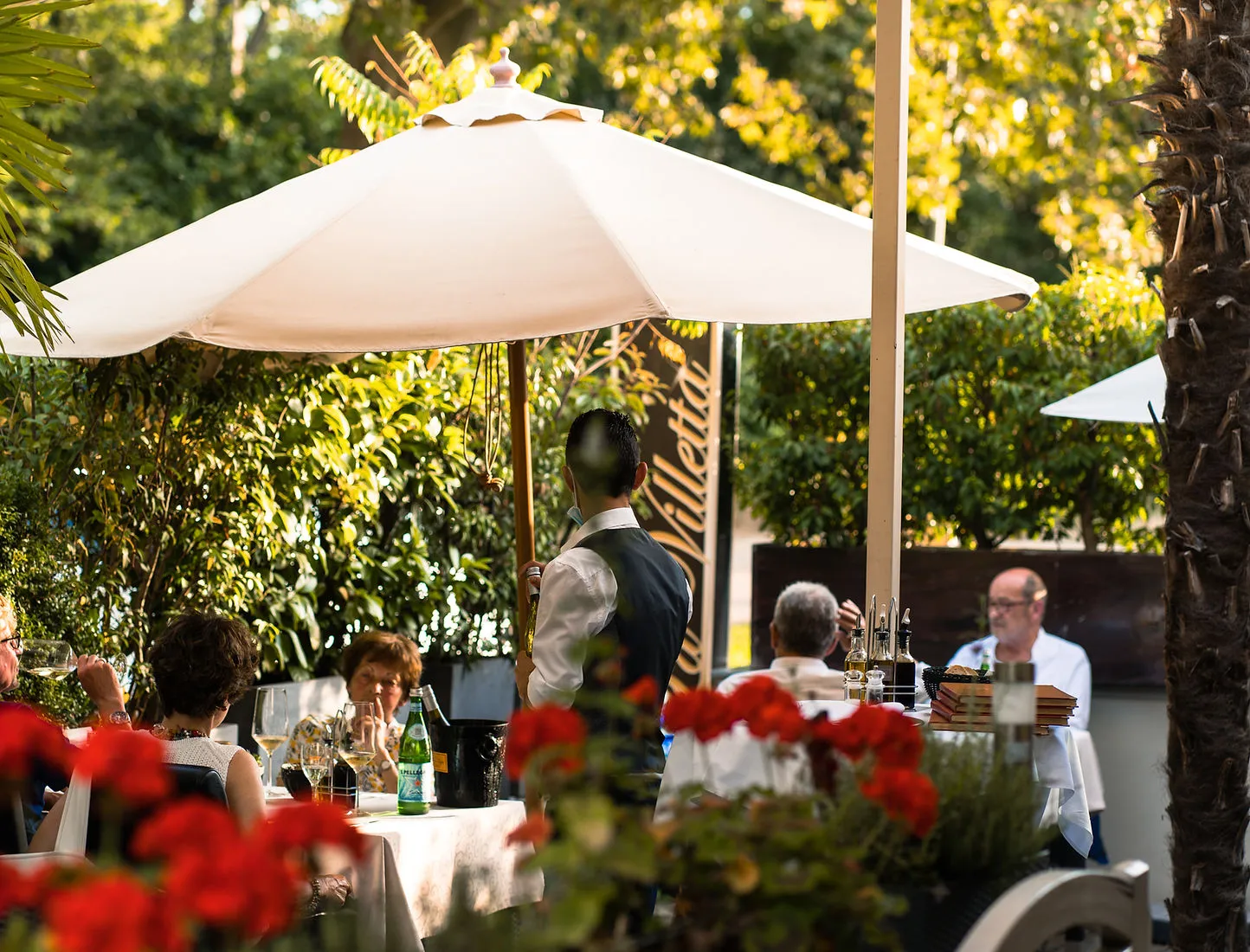 Aussenansicht La Villetta Restaurant Karlsruhe bei Tag