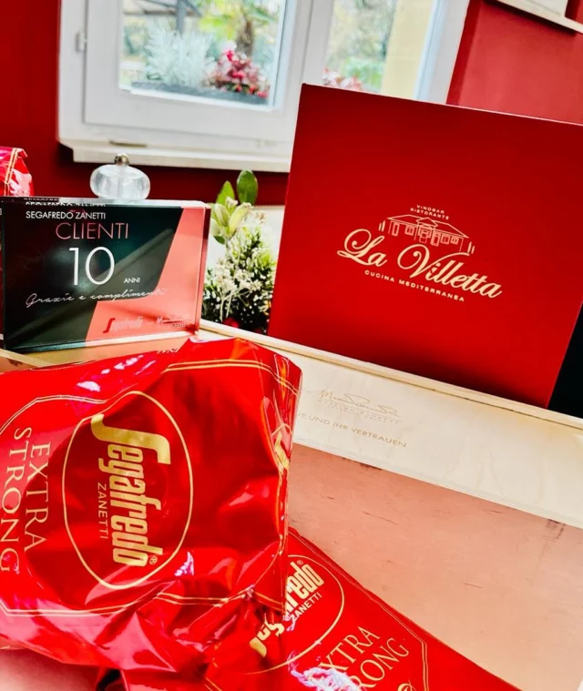 #10anni #grazie❤️ #caffetime #segafredozanetti #dankefüraufmerksamkeit @segafredozanettiofficial